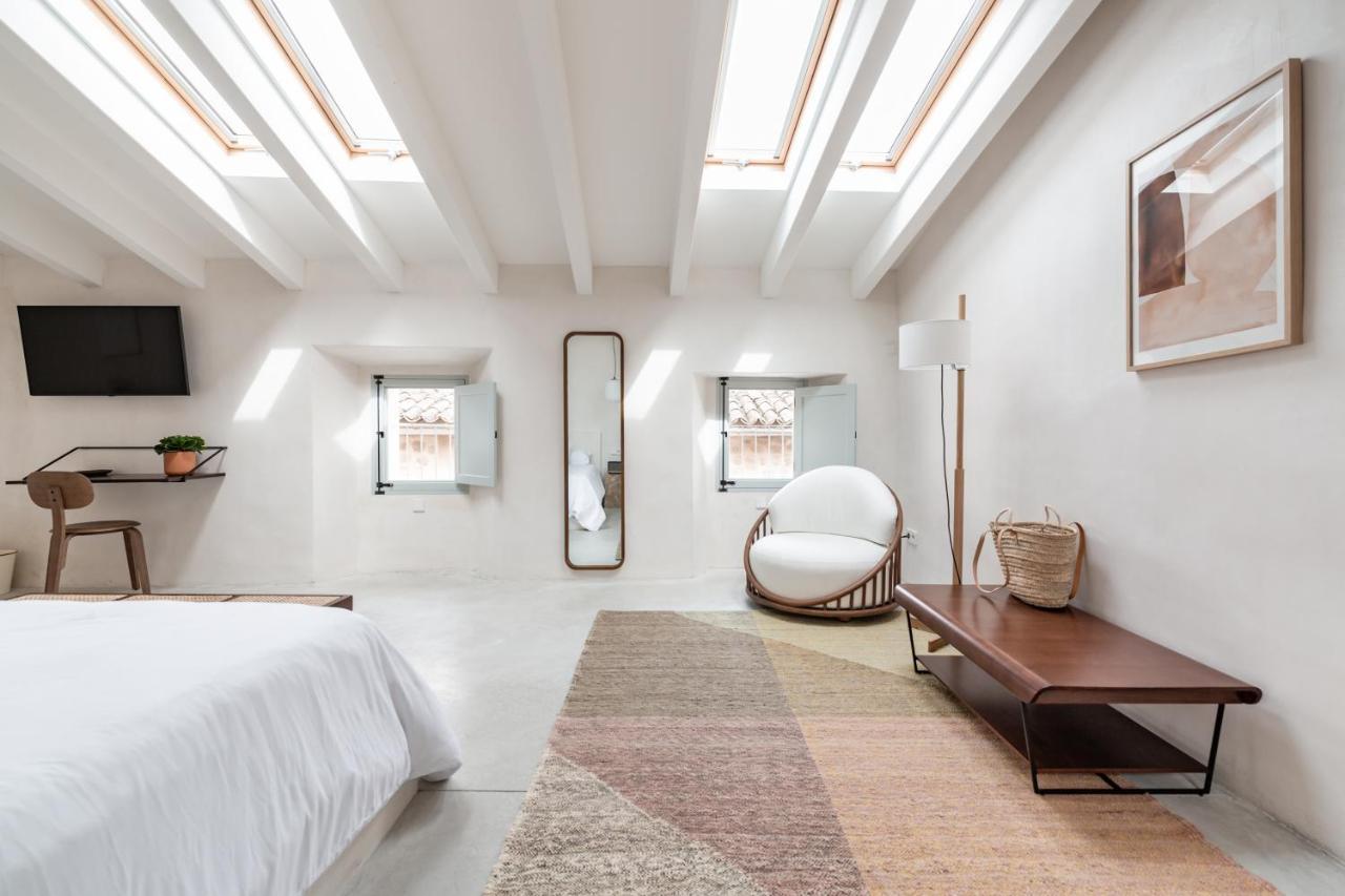 Meem Townhouse Hotel